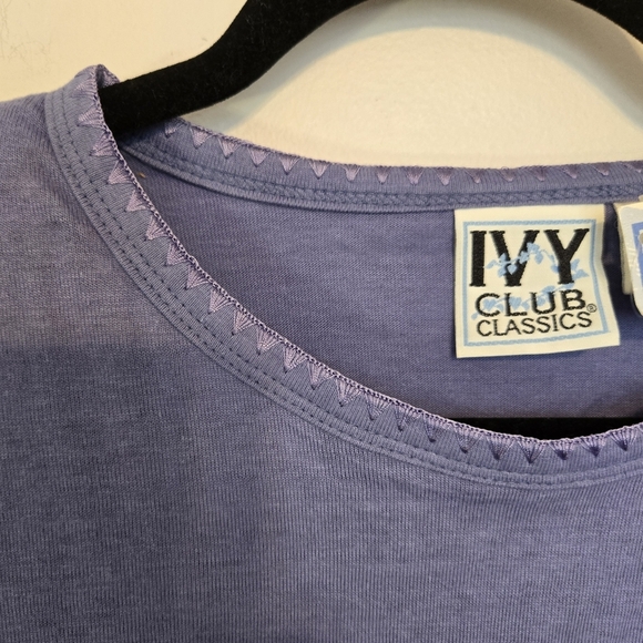 VTG NWT Ivy Club Classic Purple Short Sleeve T-Shirt with Embroidered Detail - Picture 3 of 7